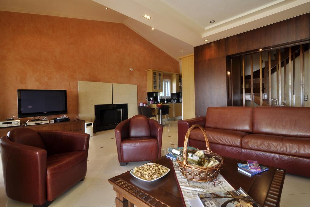 Villa Aeolos Barbati Ngoại thất bức ảnh